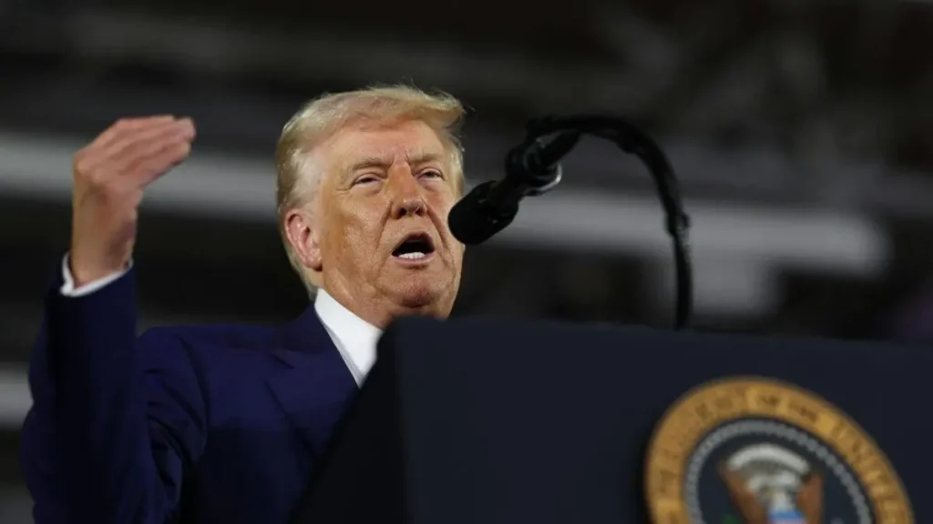 Trump Launches Midterm Campaign in Key Red States