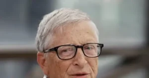 Bill Gates Urges Regulation of AI with Government Oversight